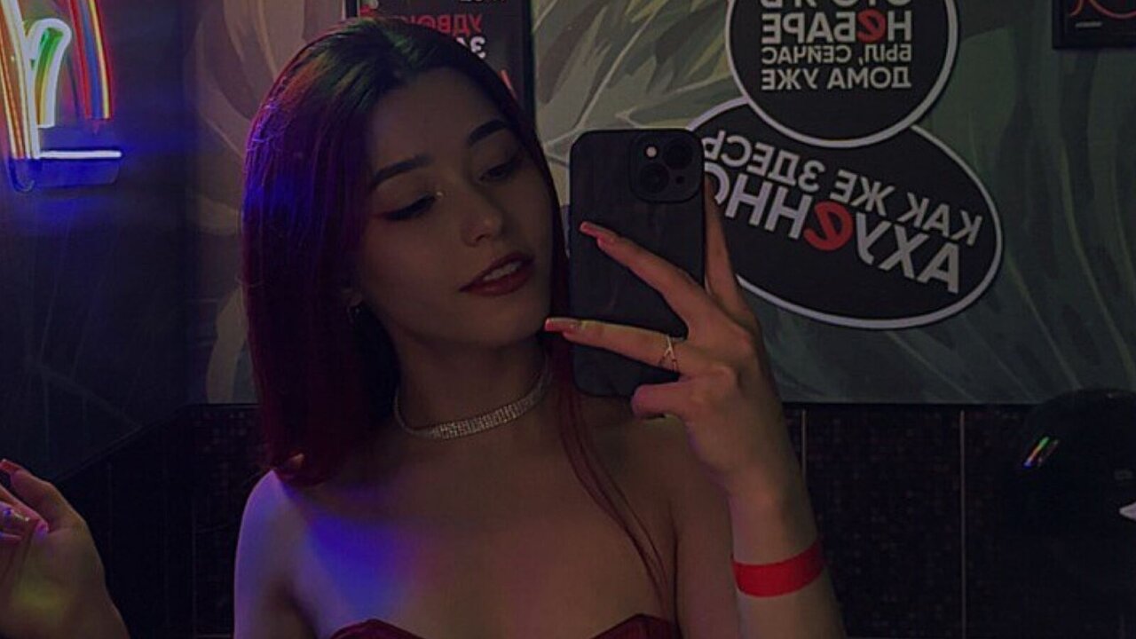 Live Porn Camera of AriaNightrose