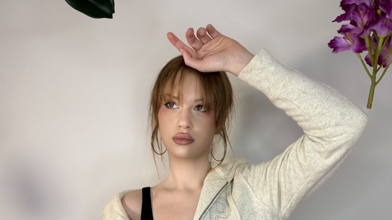 Live Porn Camera of RegineMcever