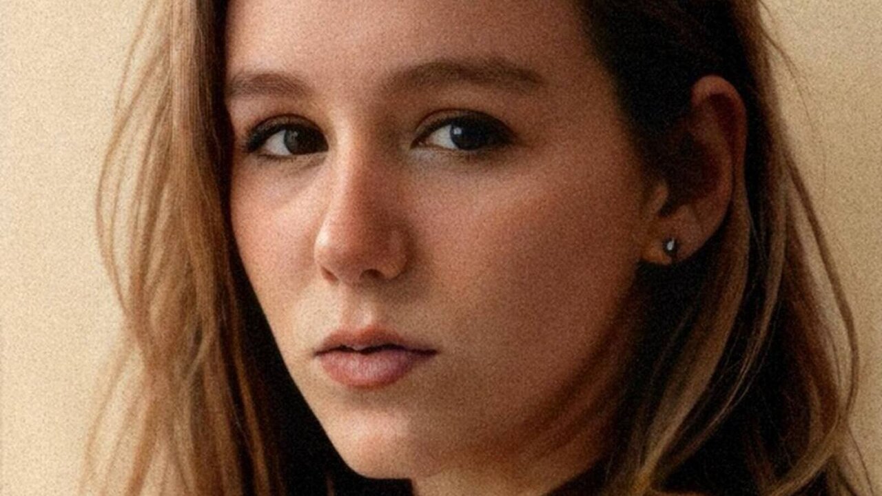 Live Porn Camera of VickiGrotts