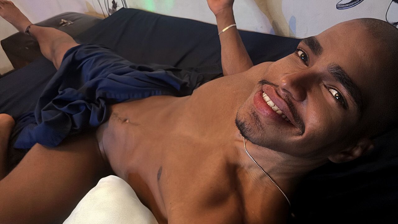 Live Porn Camera of CoryGrover