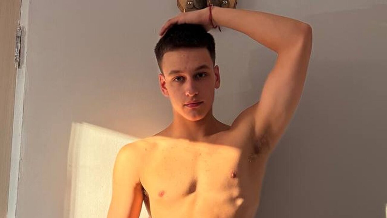 Live Porn Camera of DavidHess