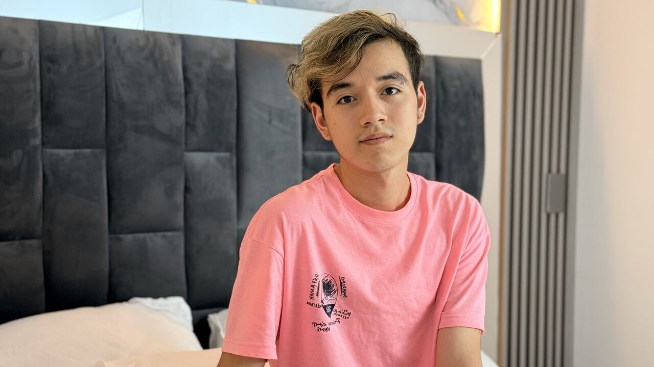 Live Porn Camera of IronDante