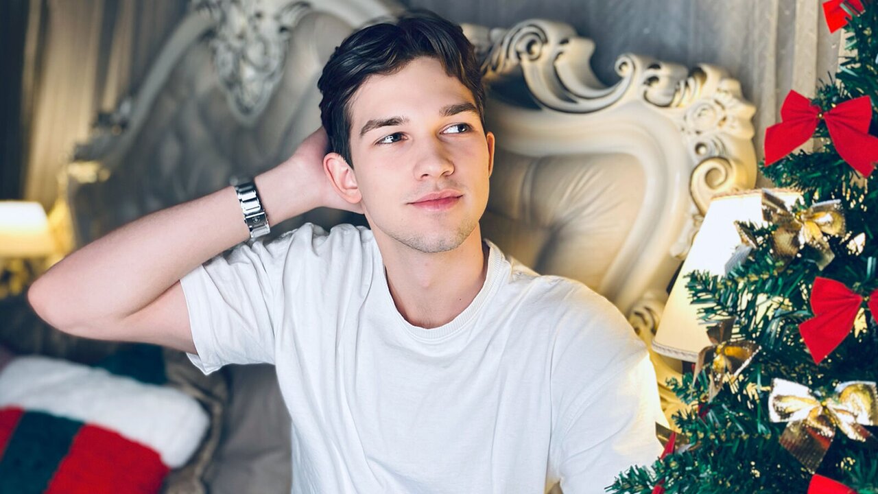 Live Porn Camera of JamesRaw