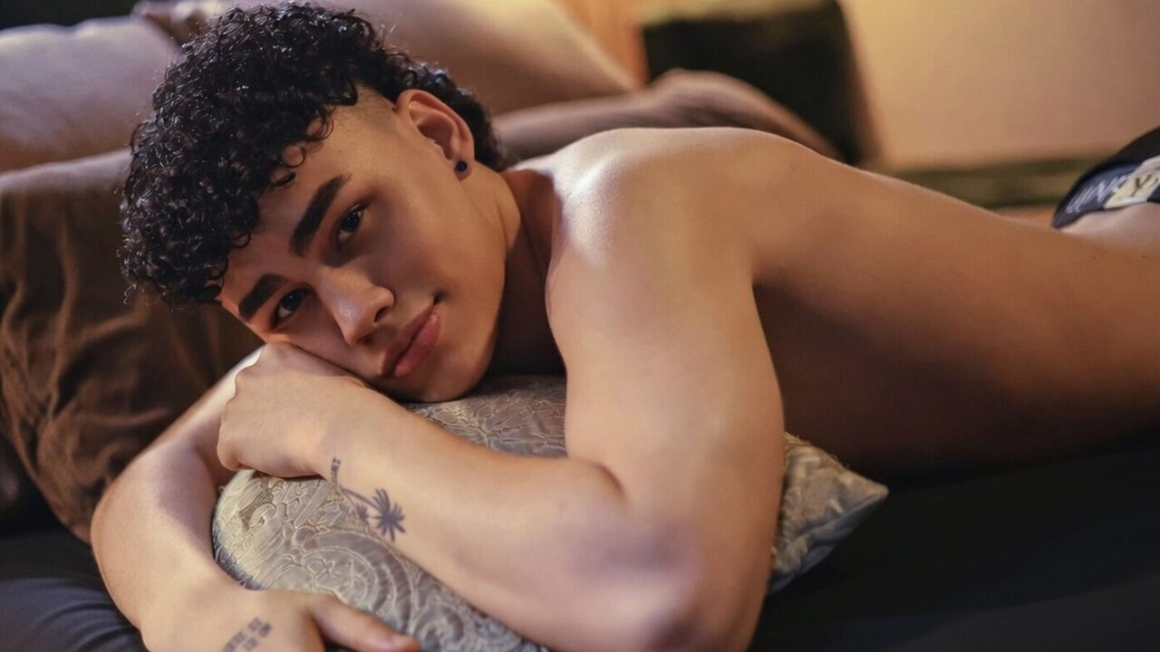 Live Porn Camera of KaiiBossman