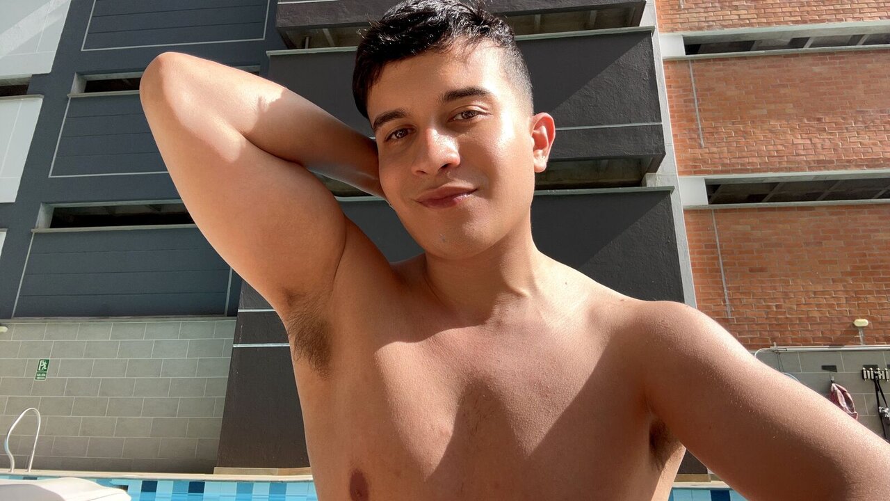 Live Porn Camera of MaxCol