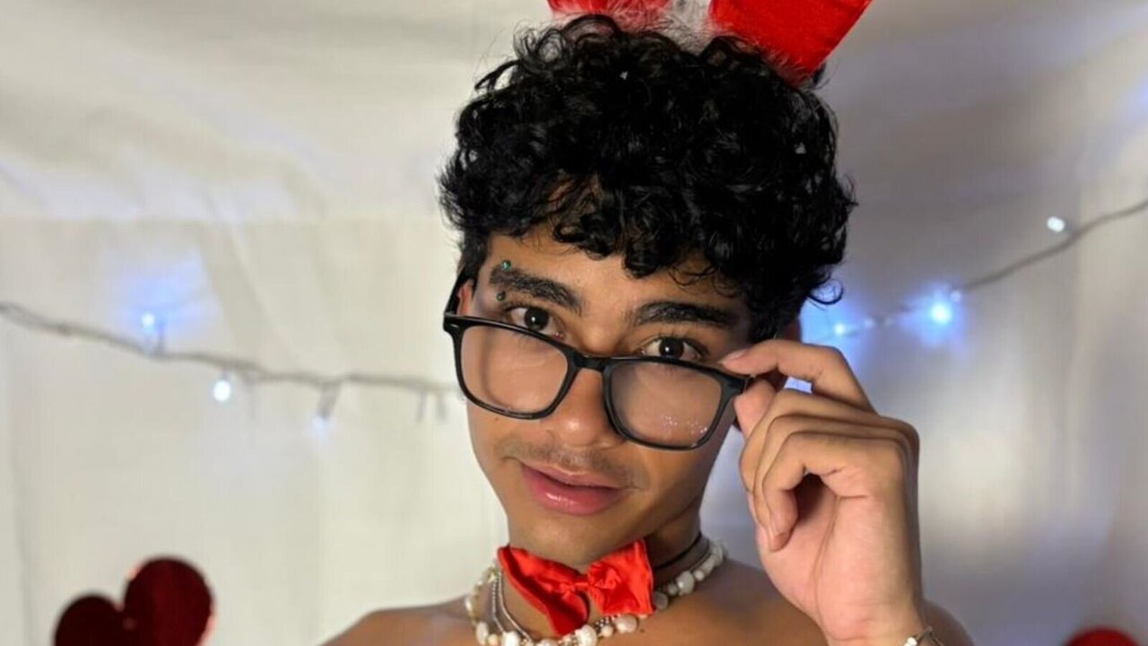 Live Porn Camera of MikeTompson