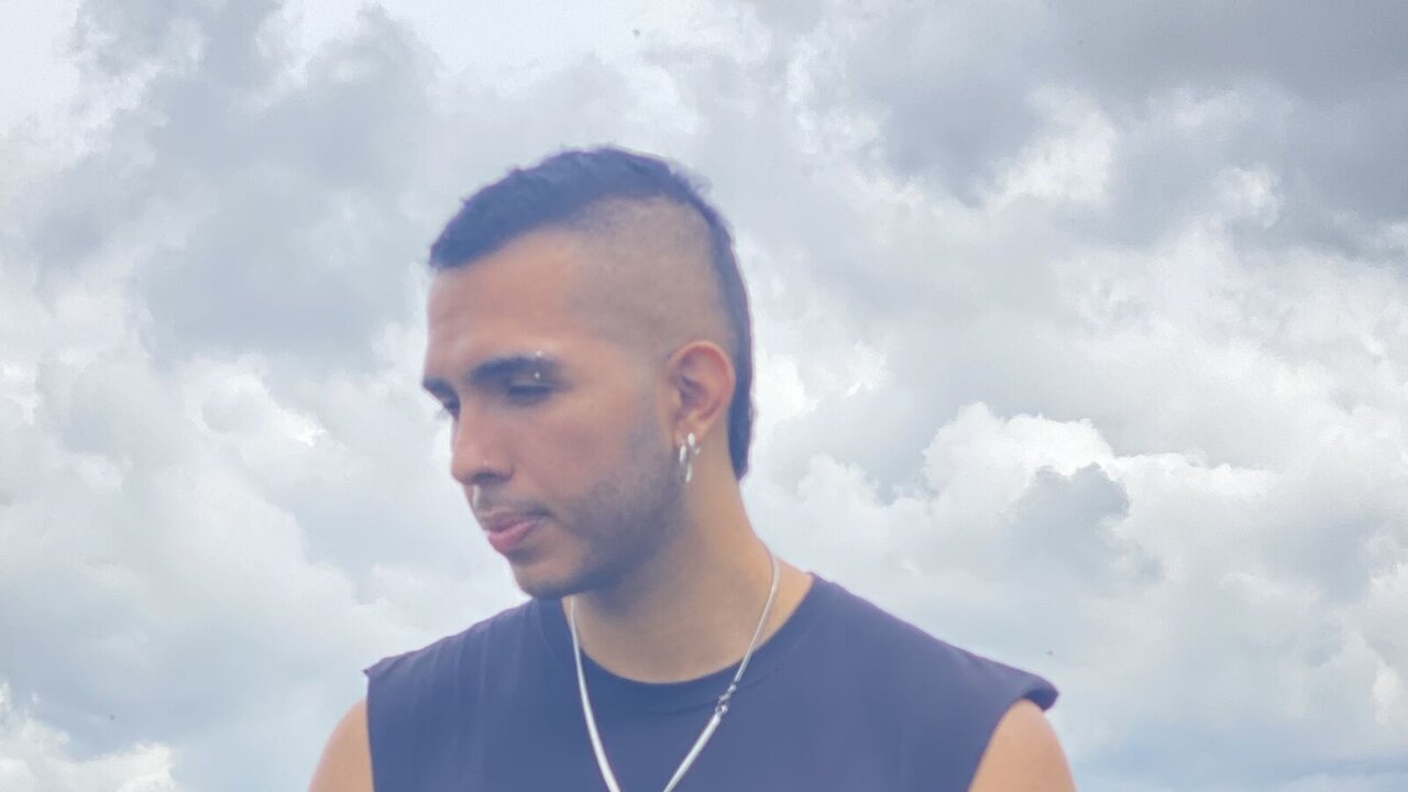 Live Porn Camera of MylowClarck