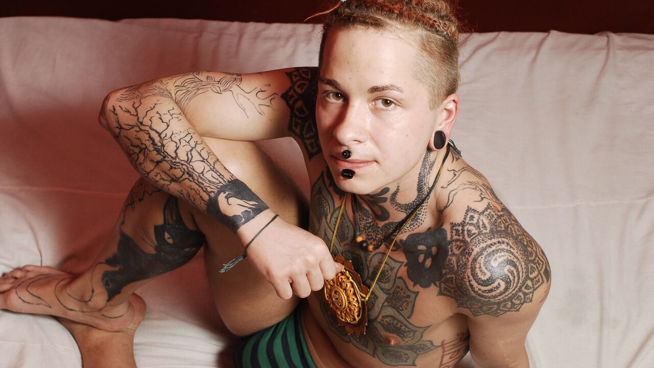 Live Porn Camera of YoungLad