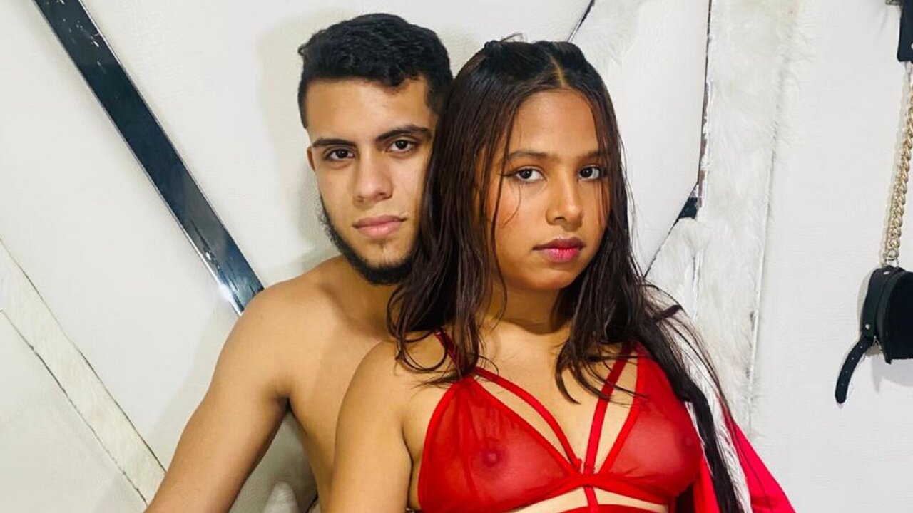 Live Porn Camera of HarperAndMason