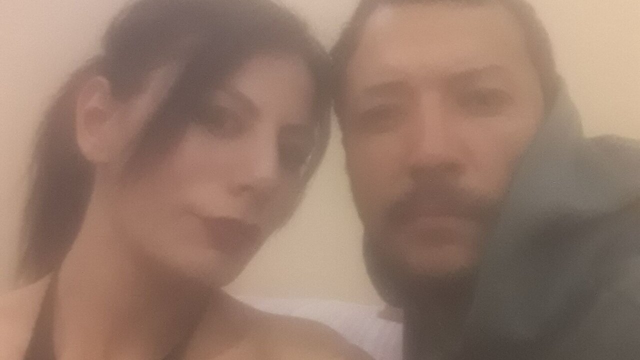 Live Porn Camera of JamesAndAngelina