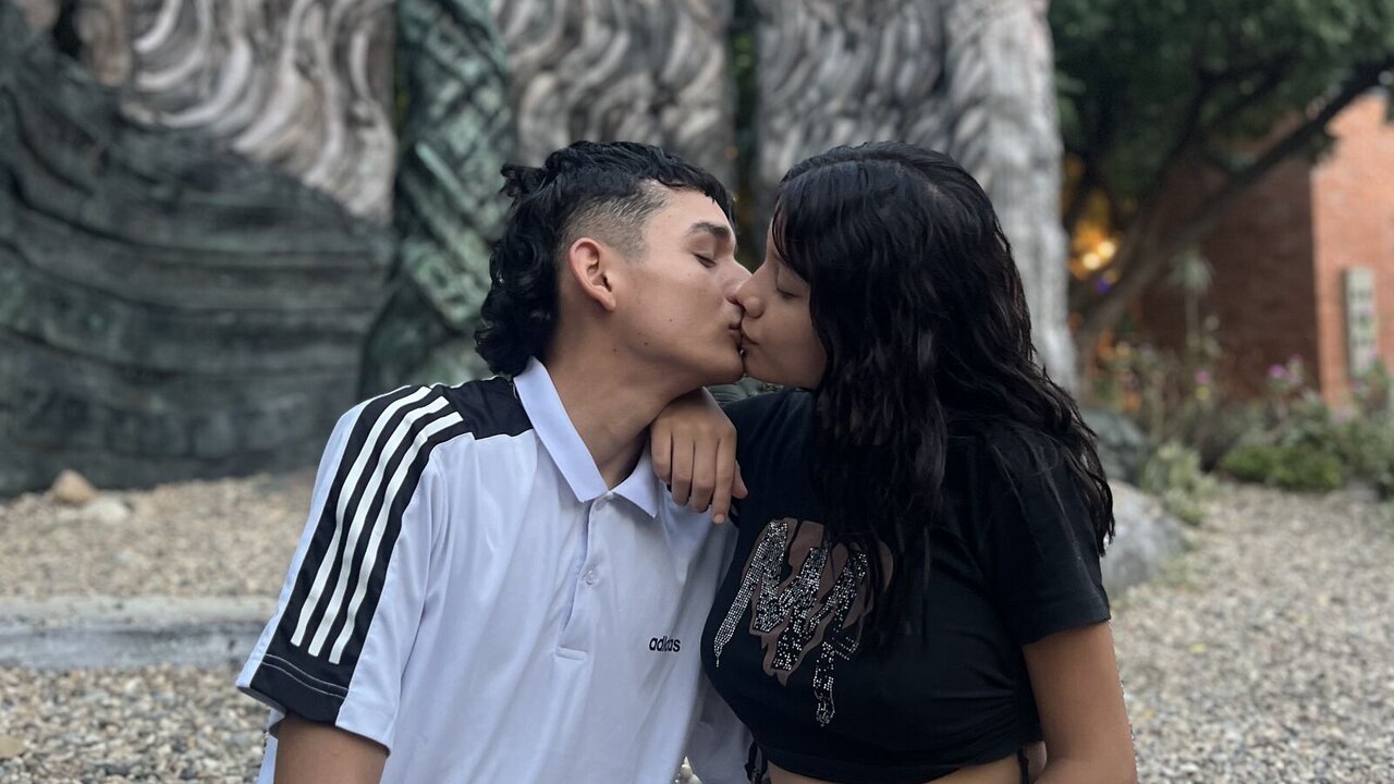 Live Porn Camera of LorenaAndMathias