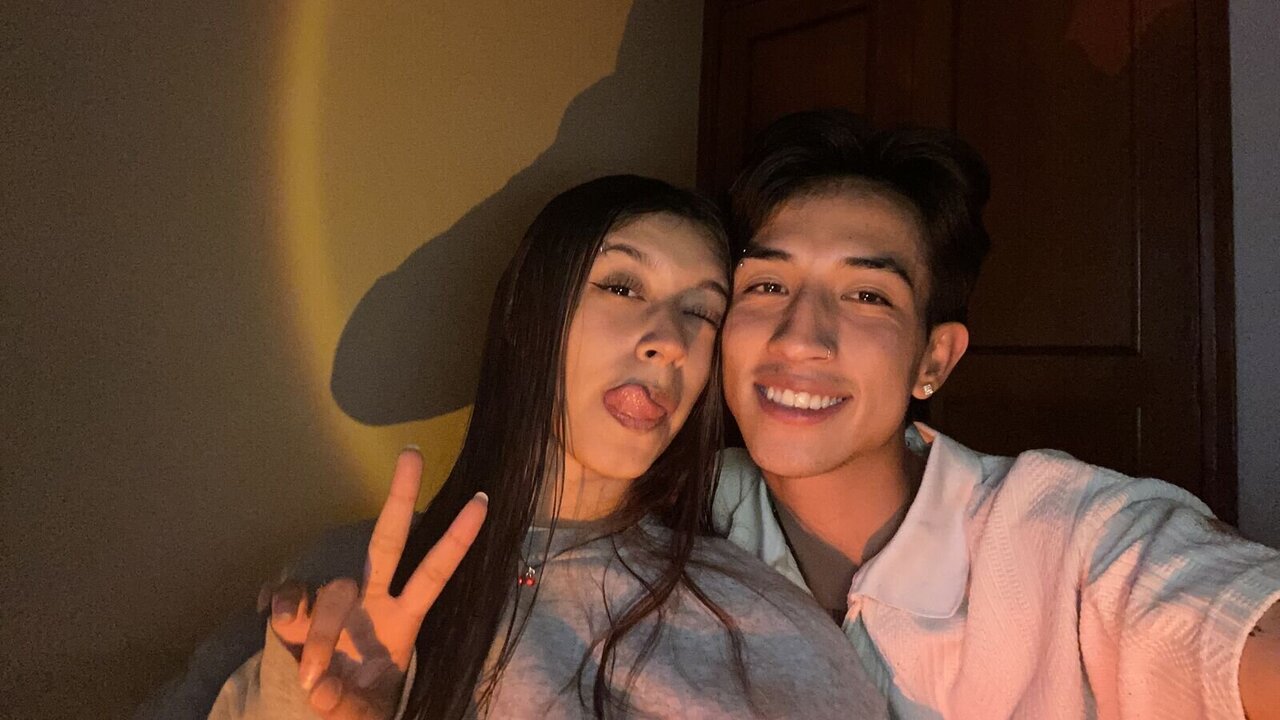 Live Porn Camera of MikeAndEva