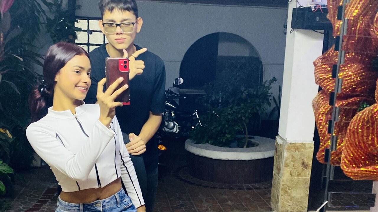 Live Porn Camera of SaloAndAlex