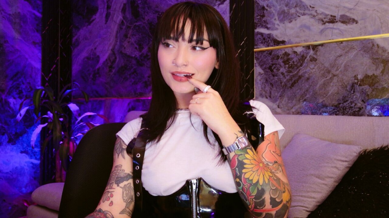 Live Porn Camera of AkiraNishimura