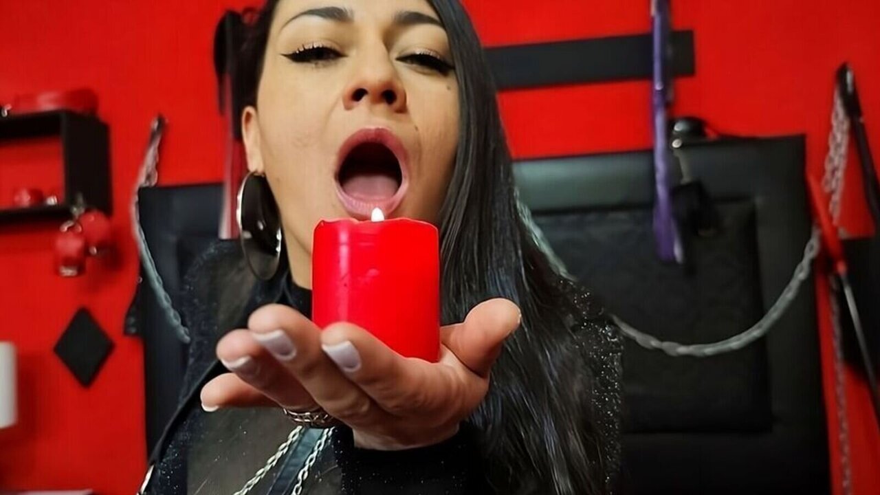 Live Porn Camera of FridaShad