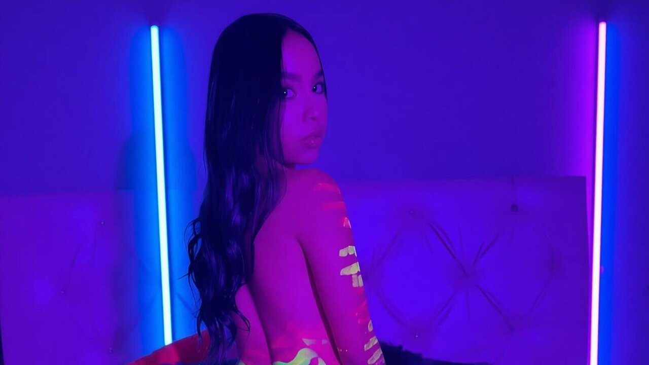 Live Porn Camera of KenzieMorgan