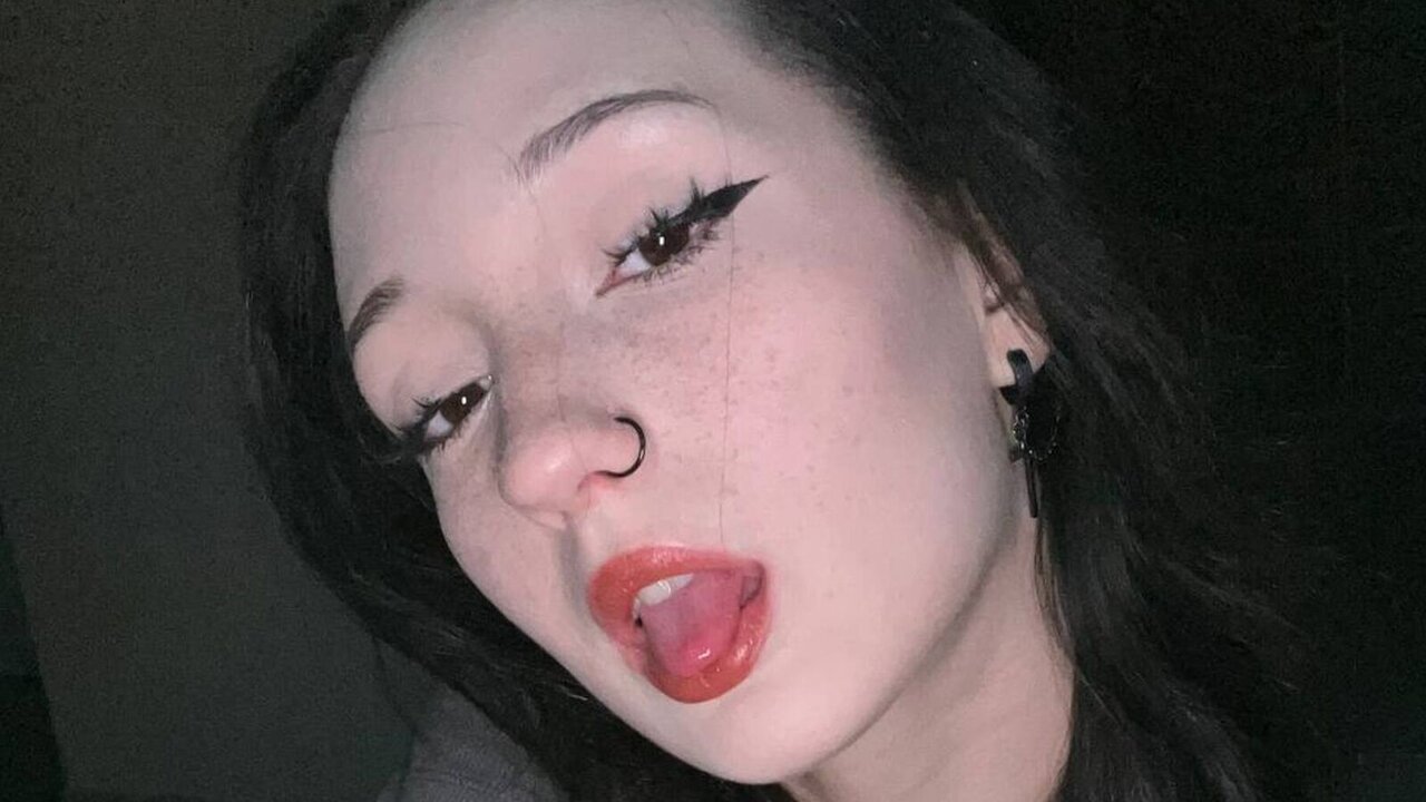 Live Porn Camera of AccaBelow