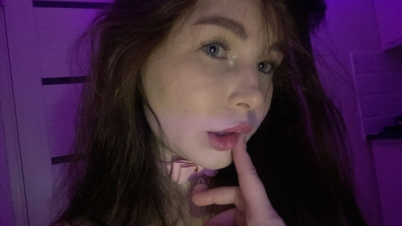 Live Porn Camera of AdelinaMorris