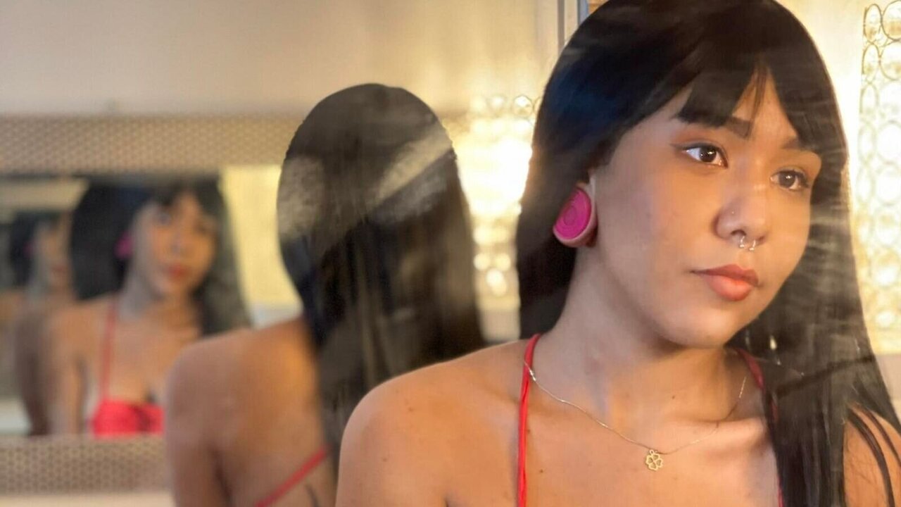 Live Porn Camera of AilishJones