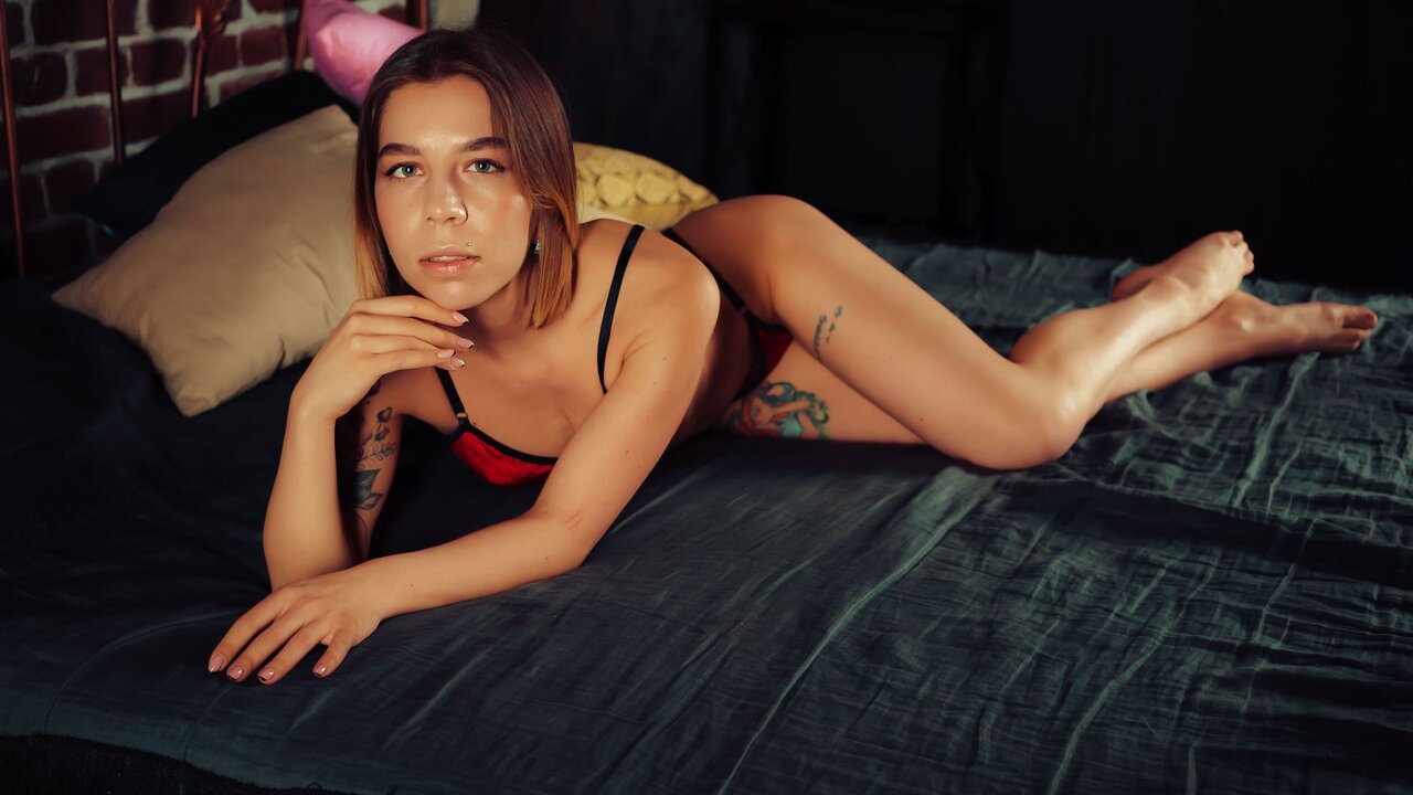 Live Porn Camera of AlexHotGirl