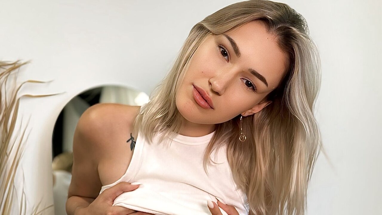 Live Porn Camera of AliceKrossy