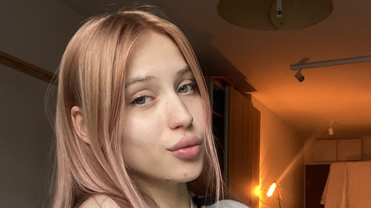 Live Porn Camera of AliciaBoom