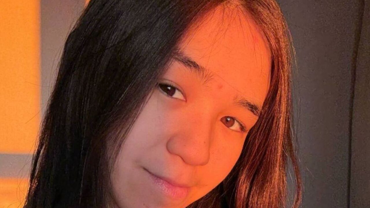 Live Porn Camera of AlysaDinora