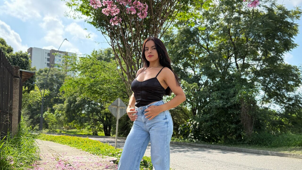 Live Porn Camera of AmelyGiraldo