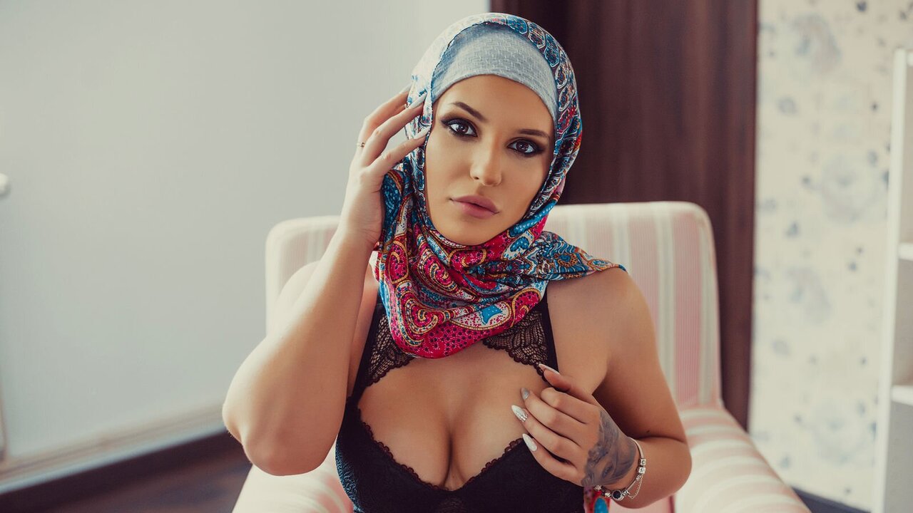 Live Porn Camera of AmirahHadid