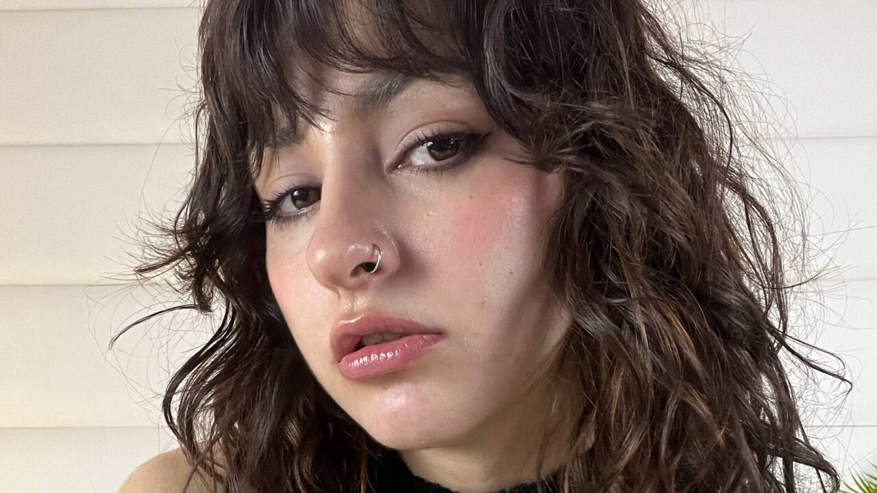 Live Porn Camera of AngelaCox