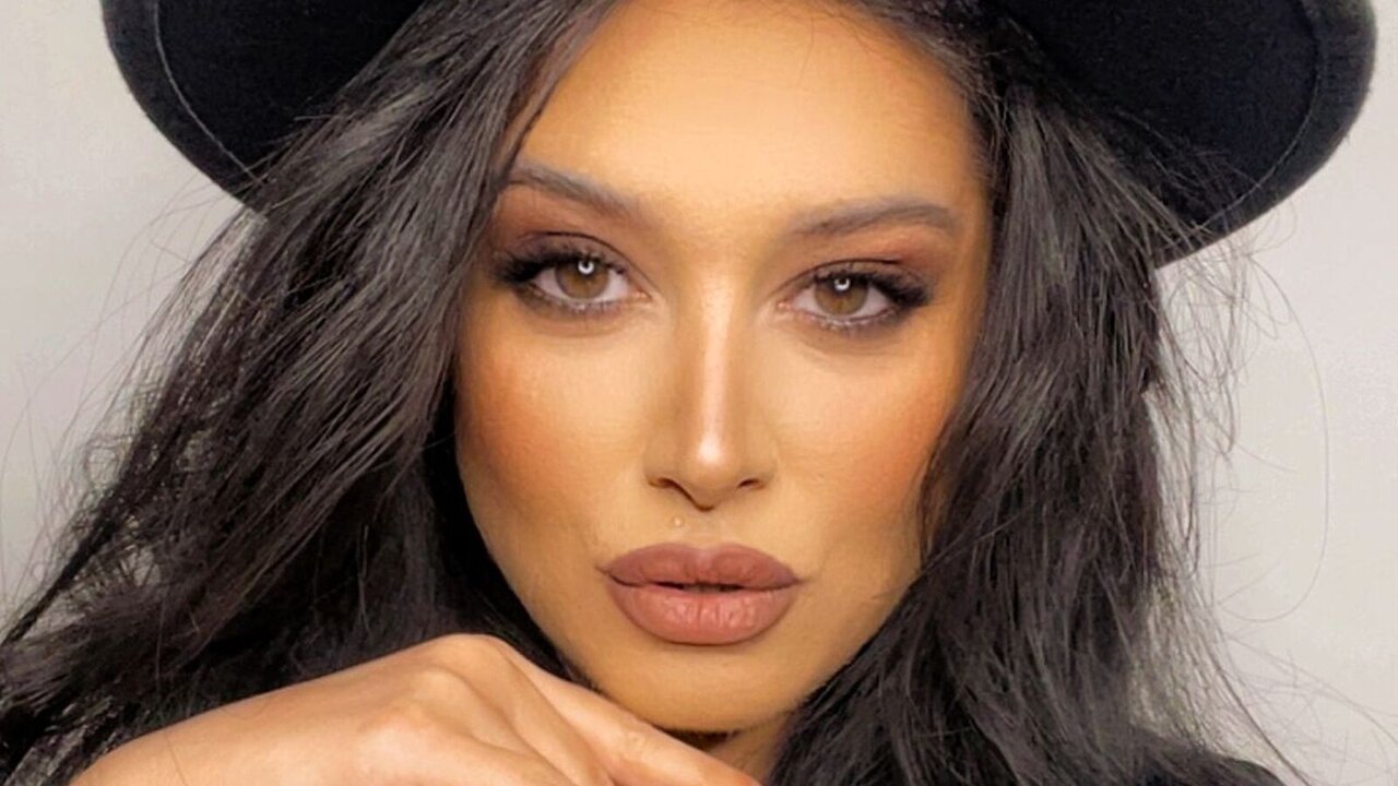 Live Porn Camera of AnnaBanks