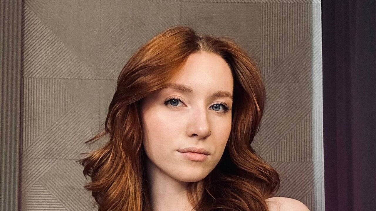 Live Porn Camera of AuroraNix