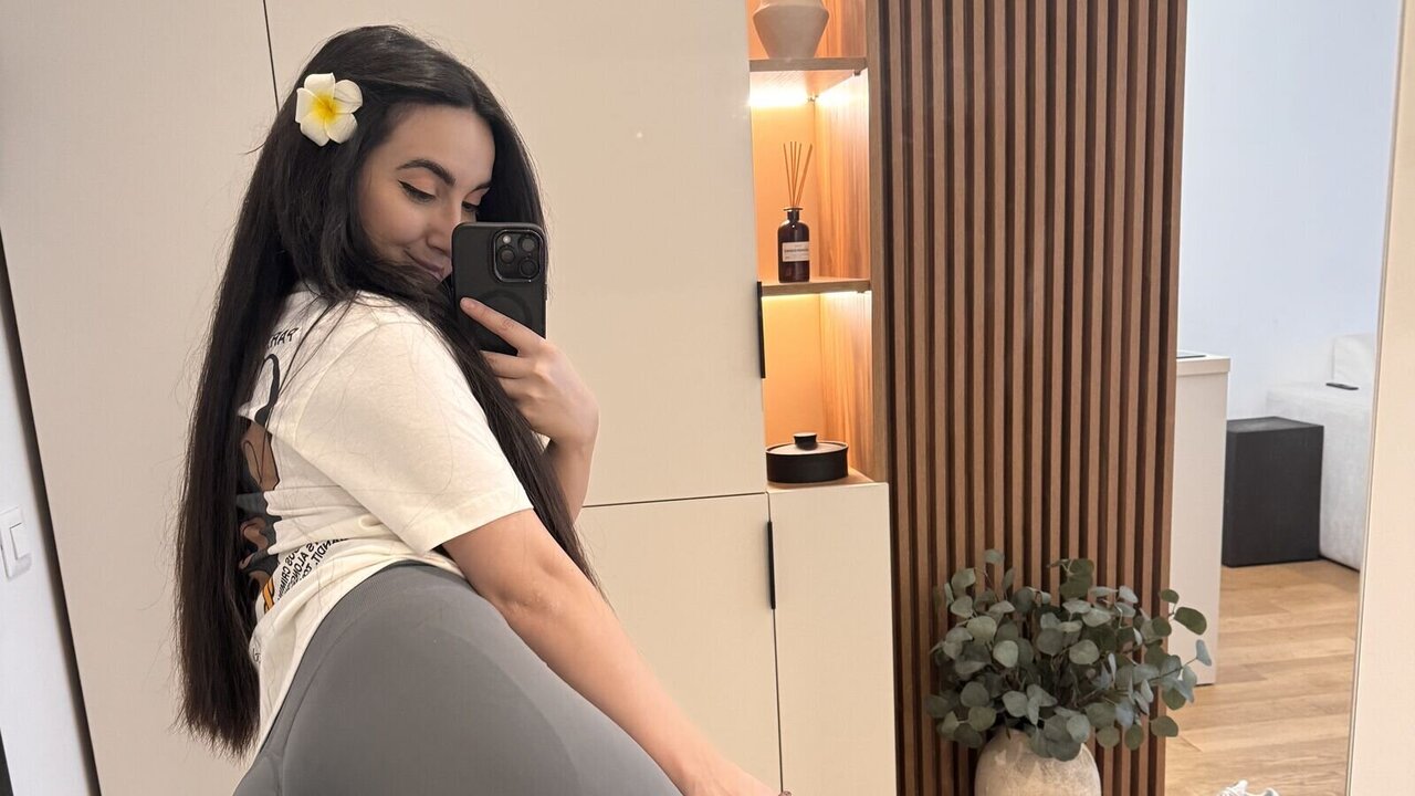 Live Porn Camera of AyleenQuins