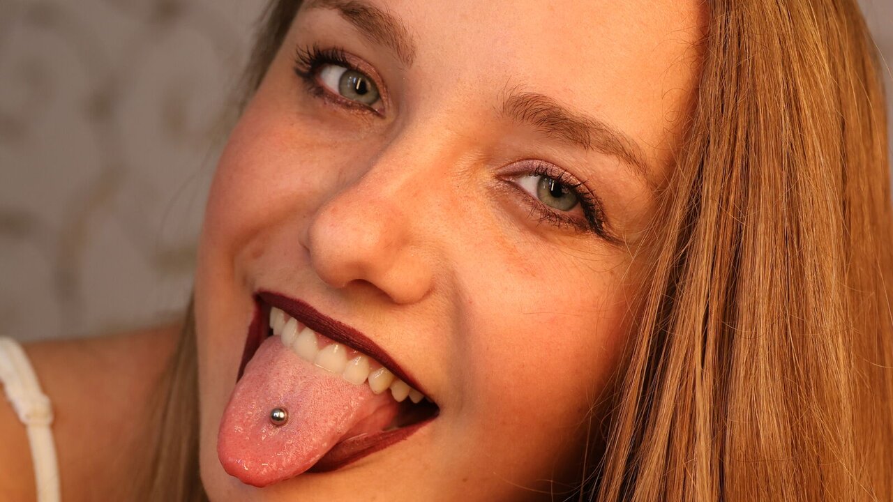 Live Porn Camera of BelleCox