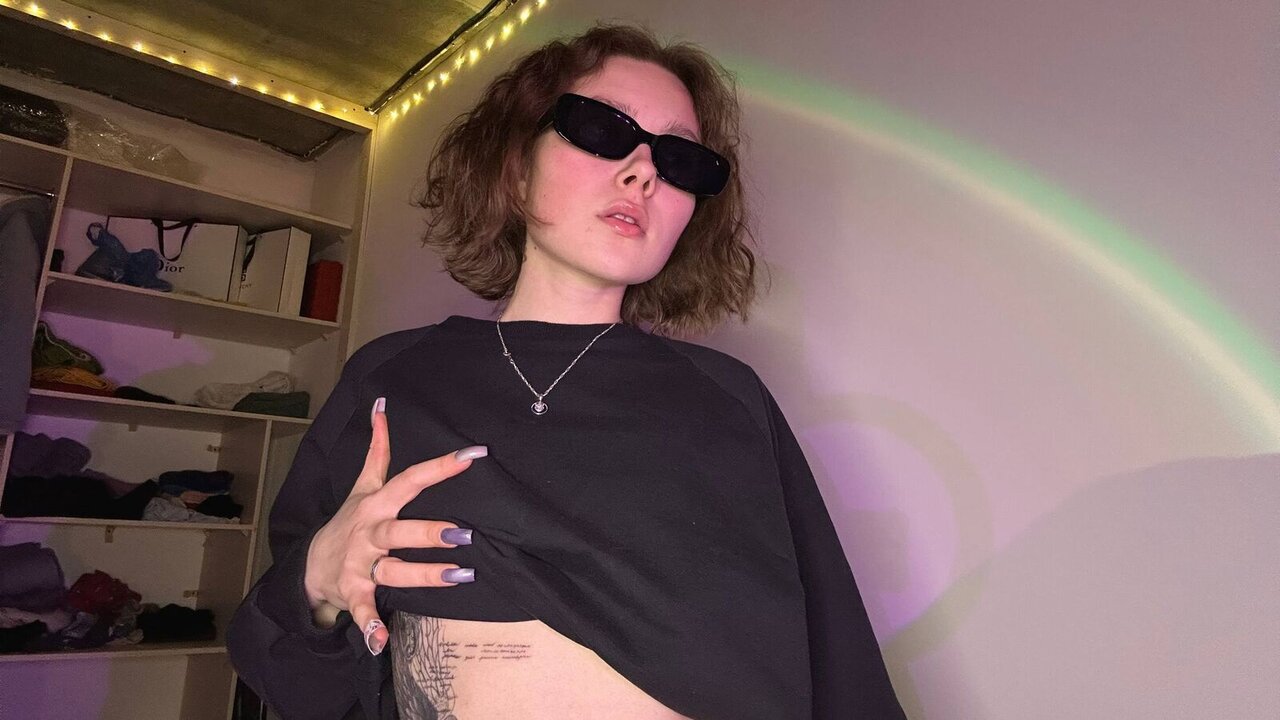 Live Porn Camera of CamiMcelroy