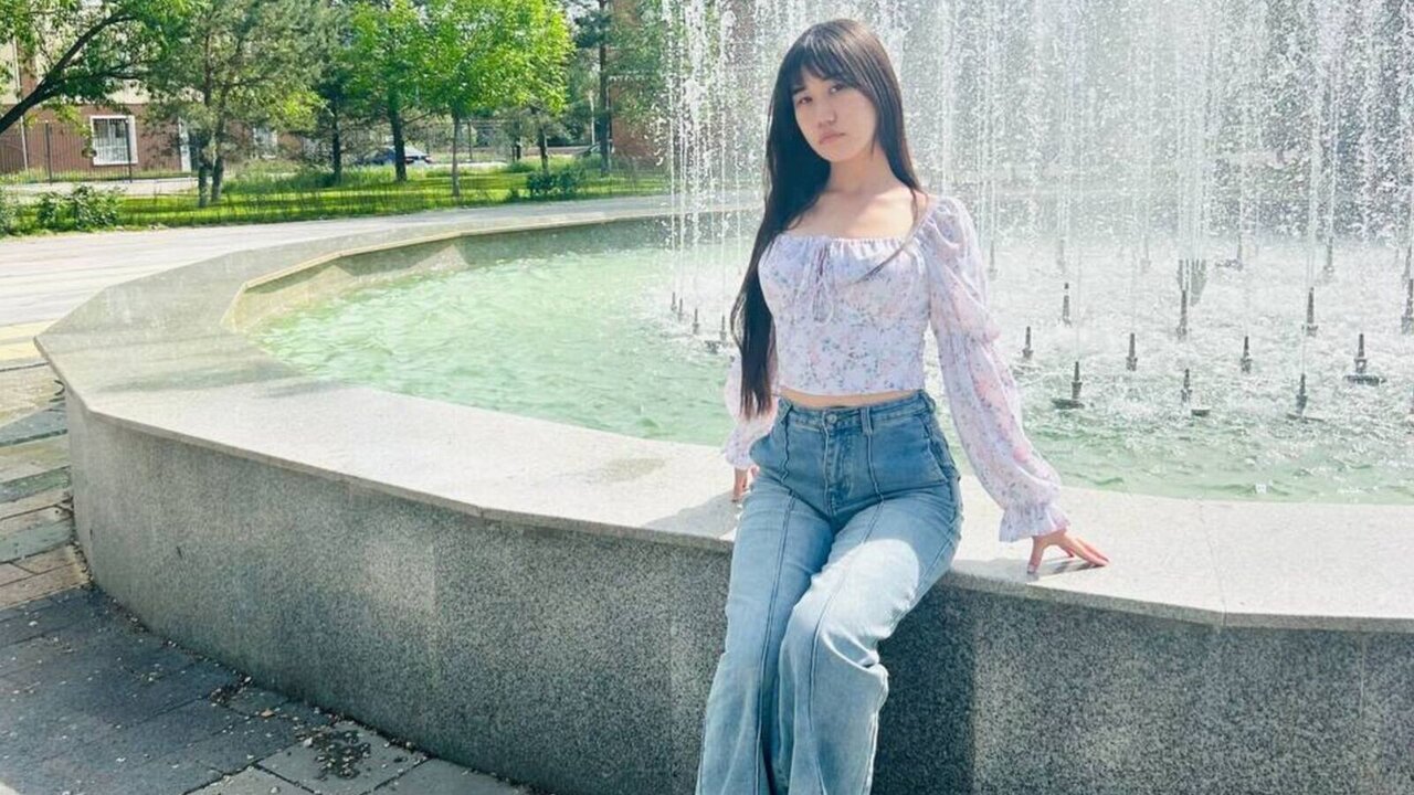 Live Porn Camera of CharisseCauthon