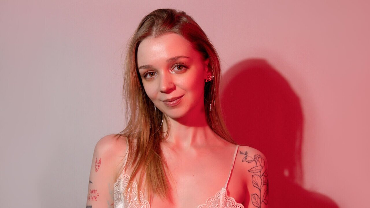 Live Porn Camera of ChloeSuttonfield