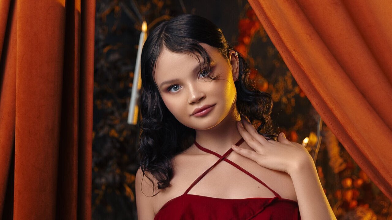 Live Porn Camera of EmilyChavez