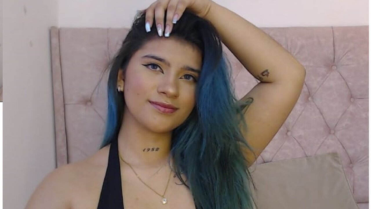 Live Porn Camera of EmmaCoopper