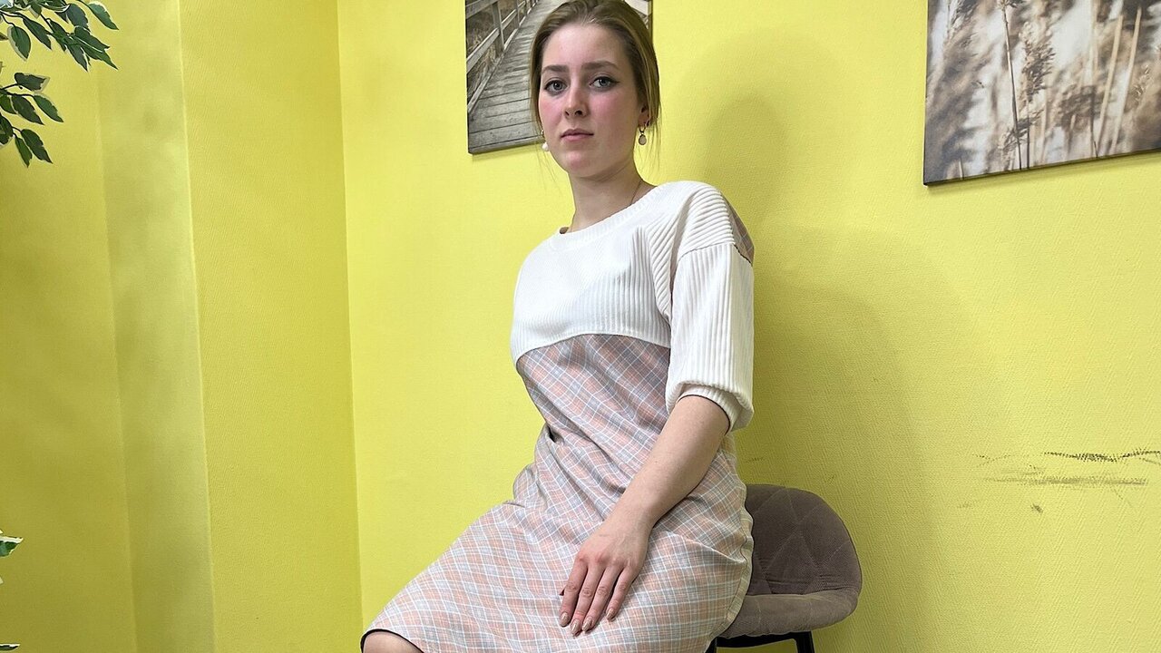 Live Porn Camera of EsmaCaryl