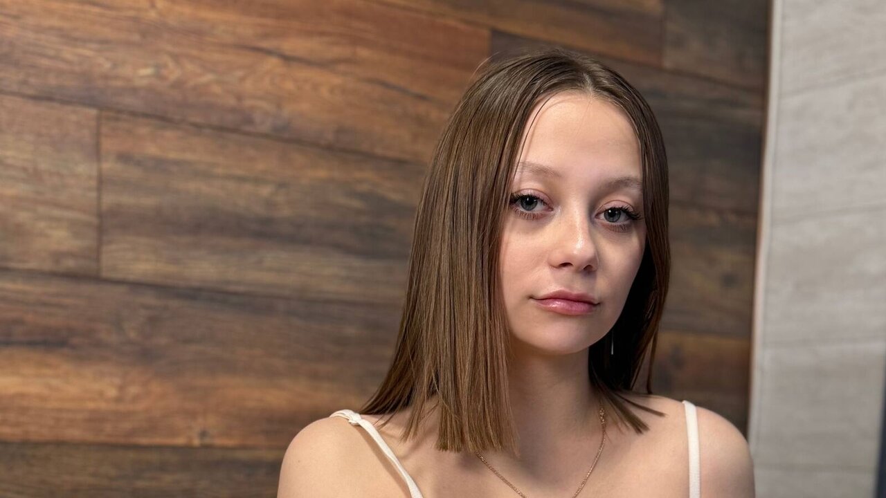 Live Porn Camera of IrisSimmons