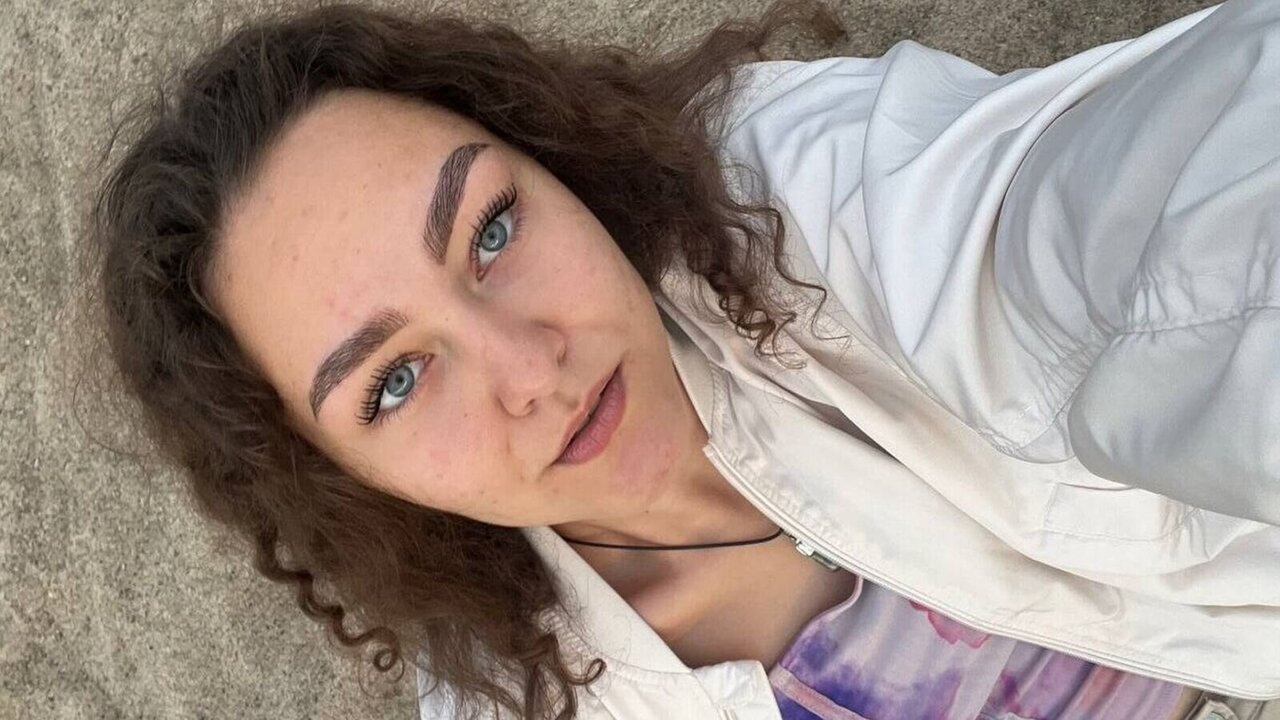 Live Porn Camera of JennyMiy