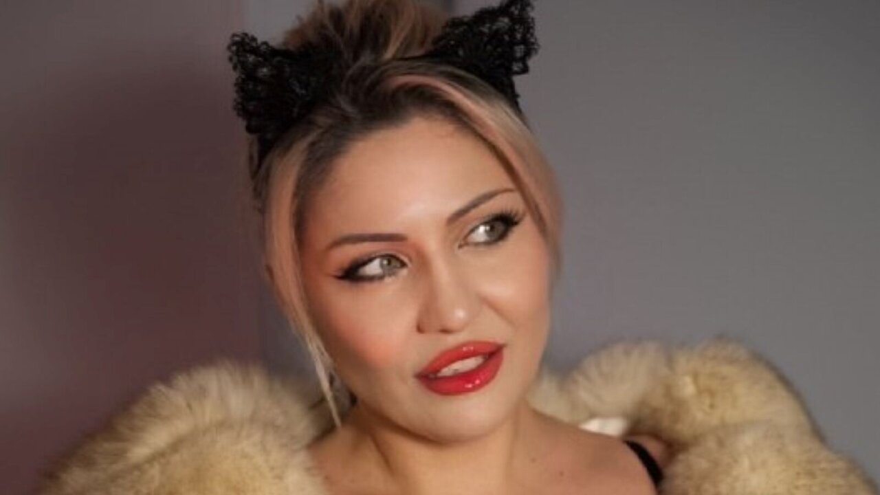 Live Porn Camera of JullyRox