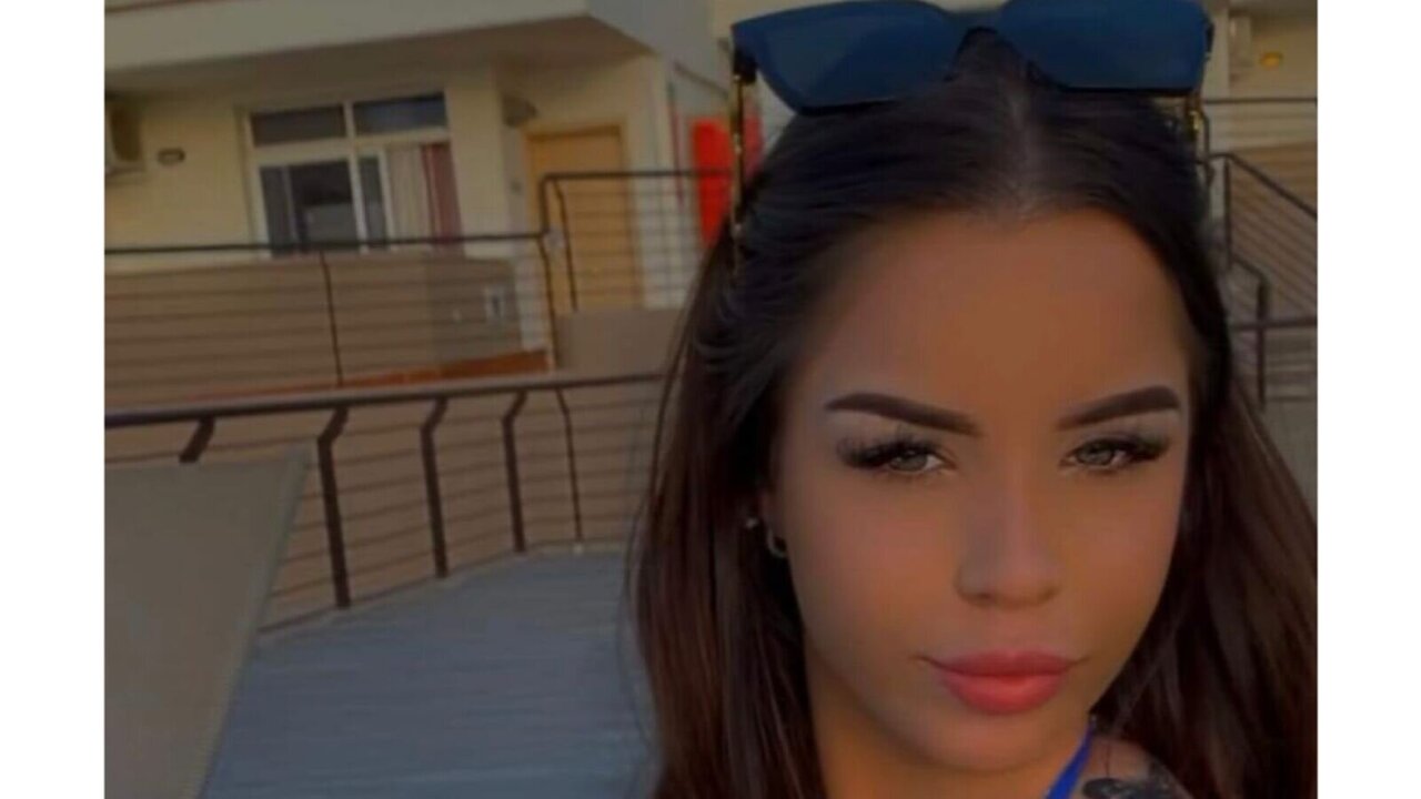 Live Porn Camera of KikiMay