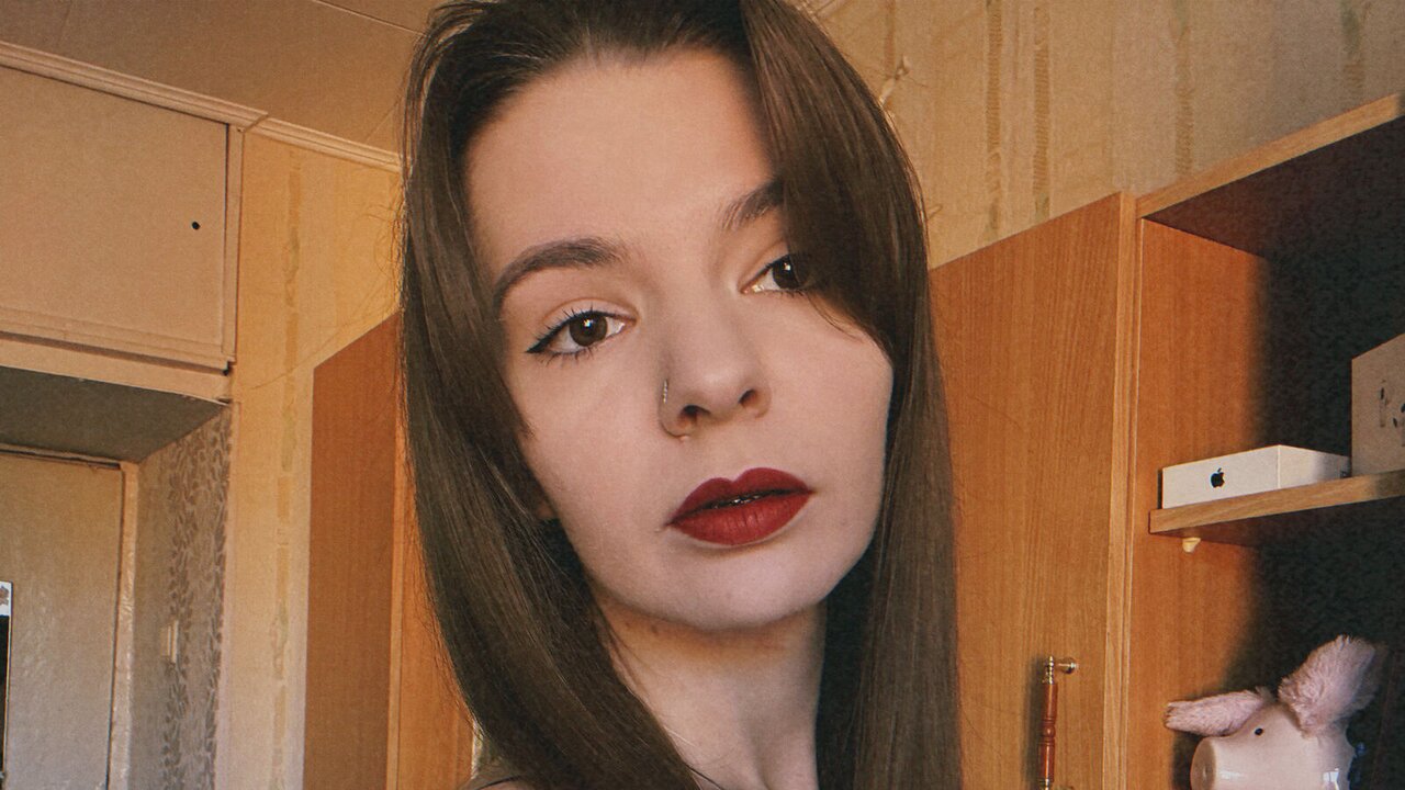 Live Porn Camera of KikyKristian