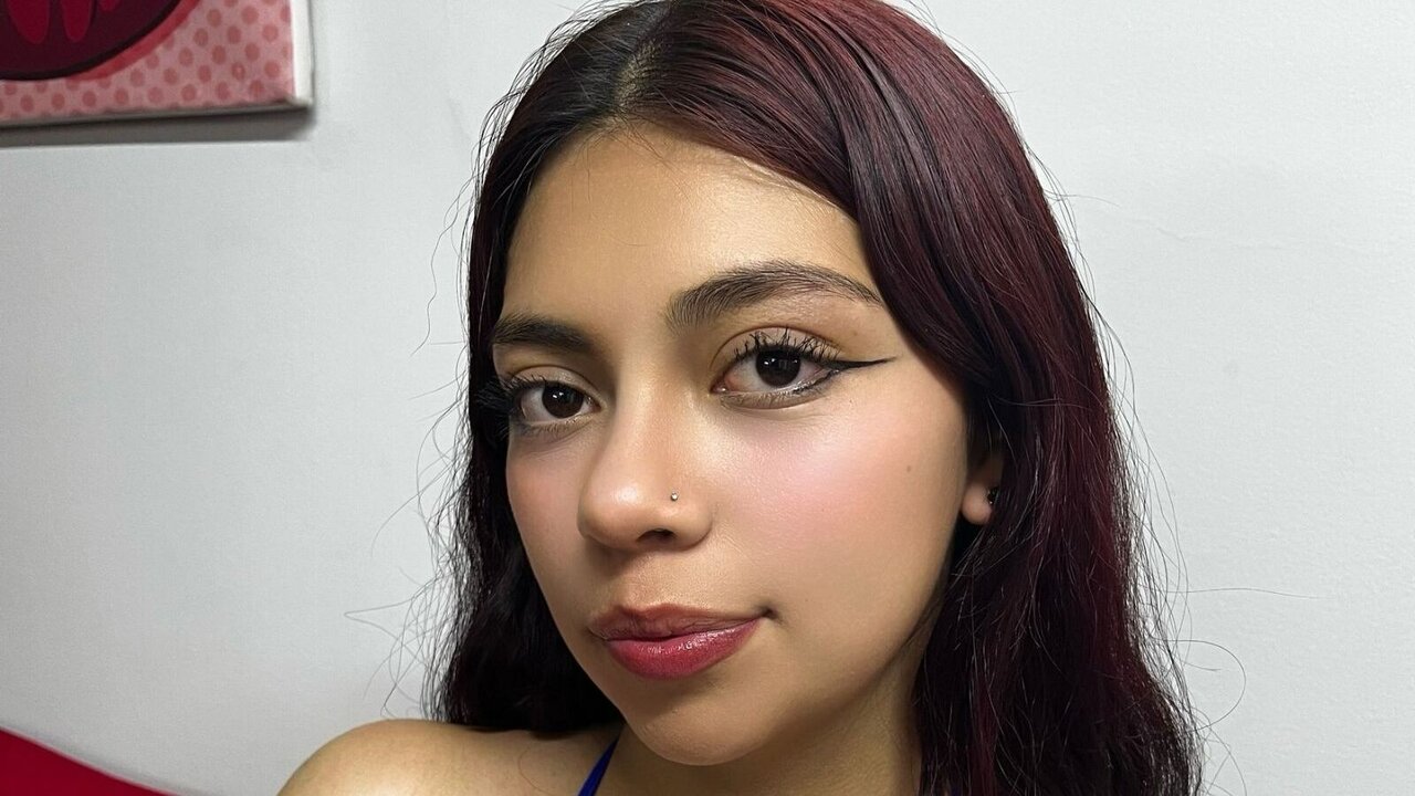 Live Porn Camera of KimJhonsons