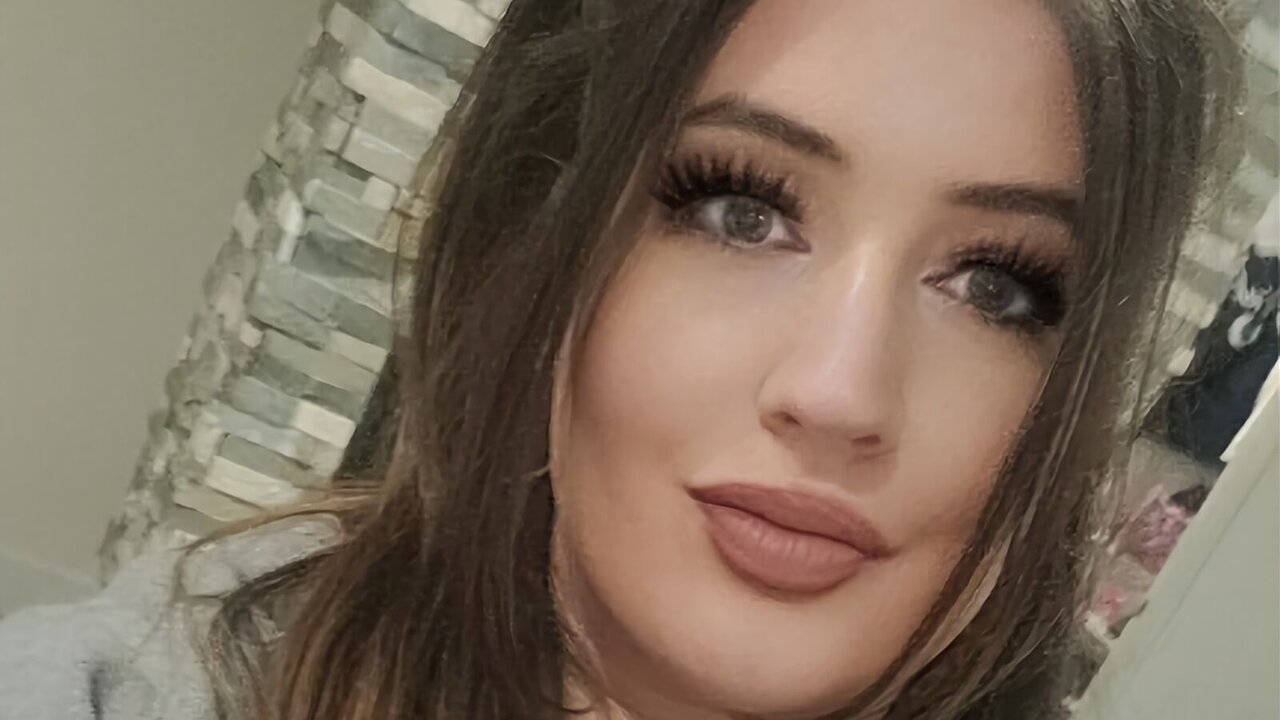 Live Porn Camera of KourtneyKalia