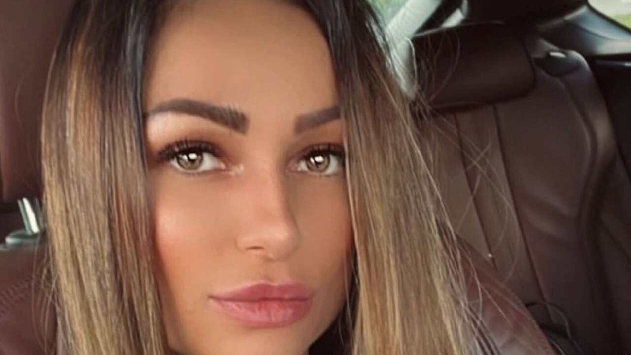 Live Porn Camera of KrisWillis