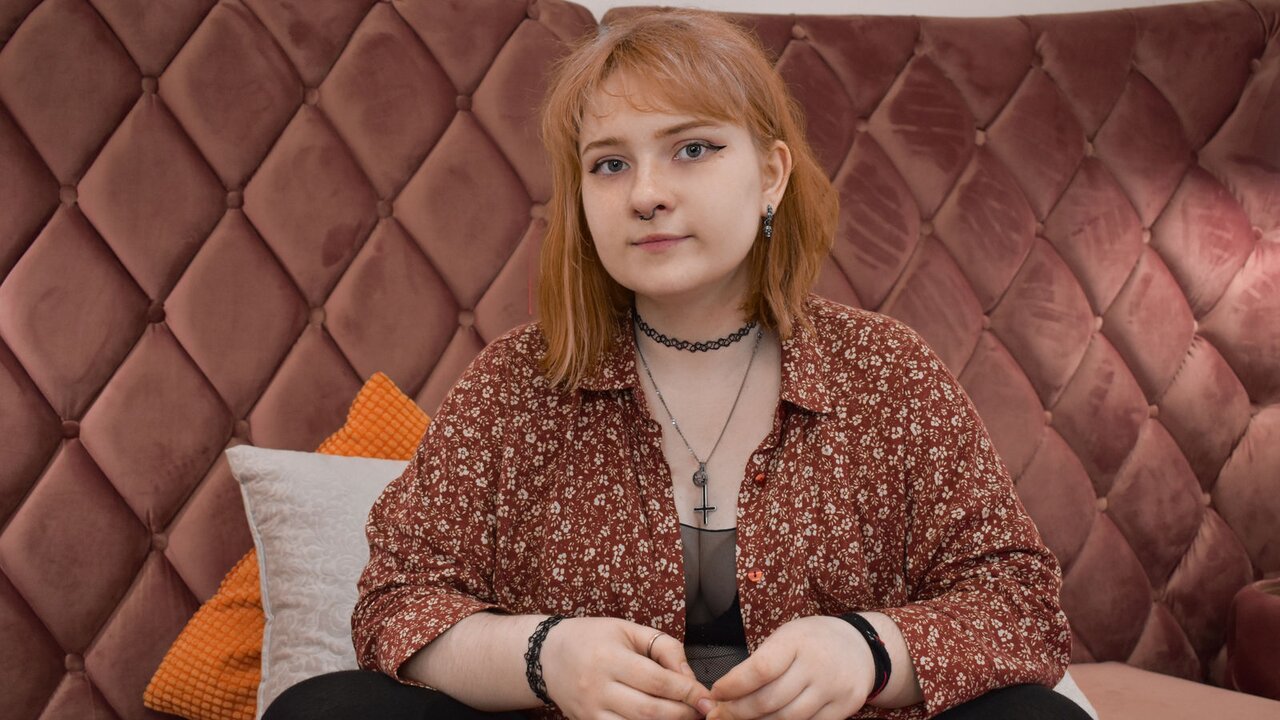 Live Porn Camera of LillyCooper