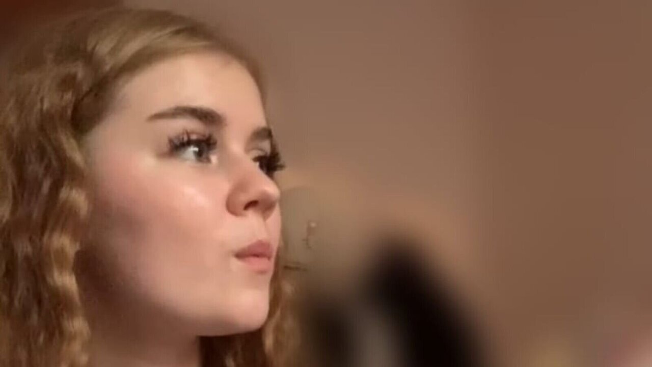 Live Porn Camera of LindaCoats